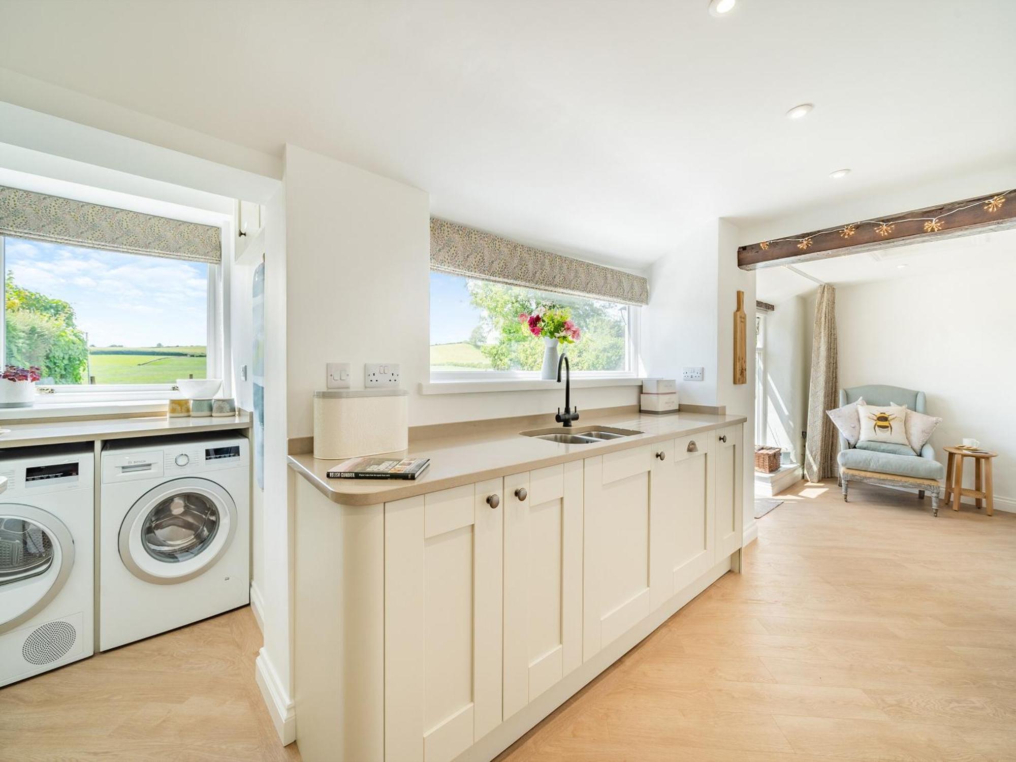 Rose Garden Cottage Heversham エクステリア 写真