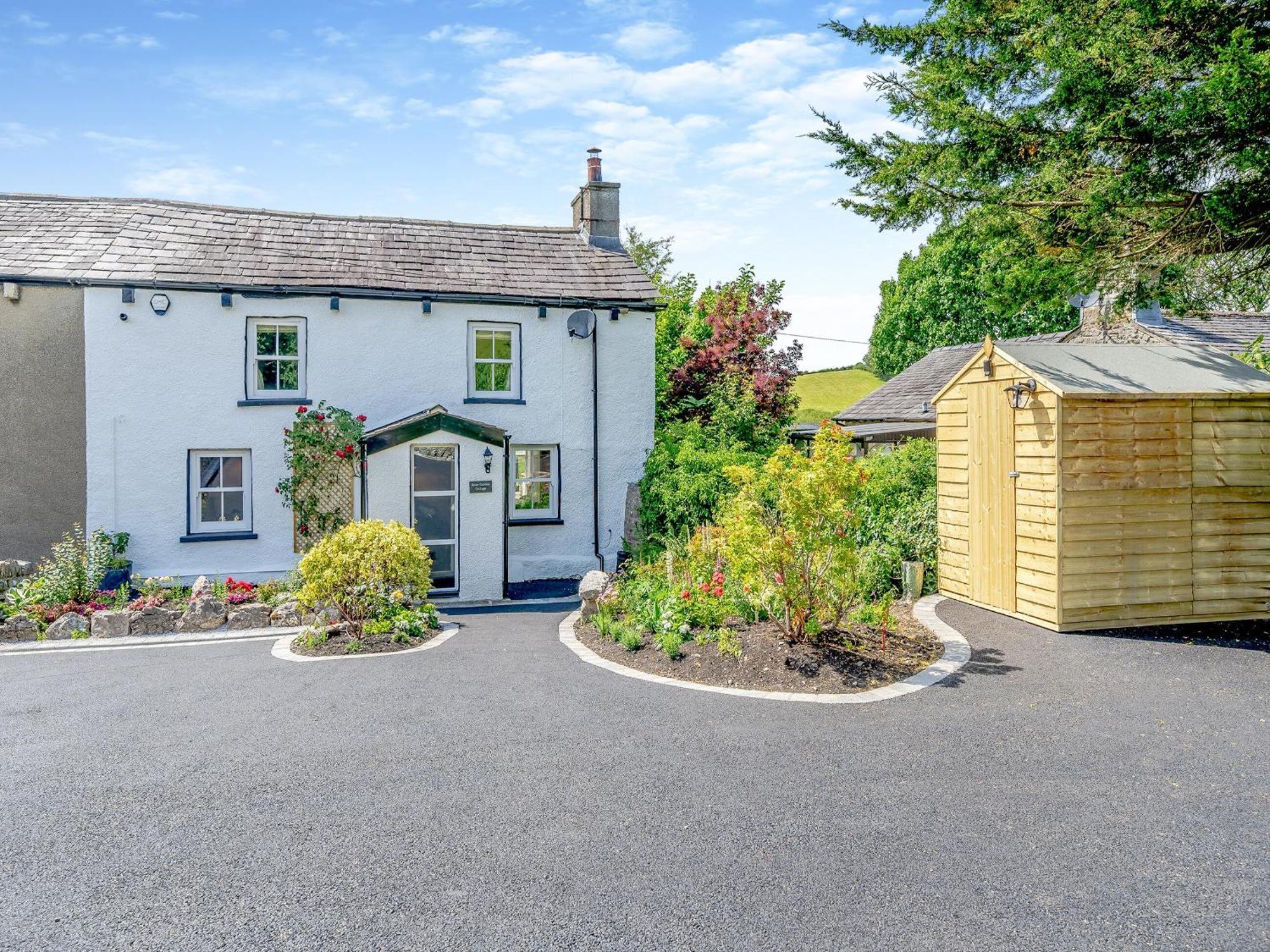 Rose Garden Cottage Heversham エクステリア 写真