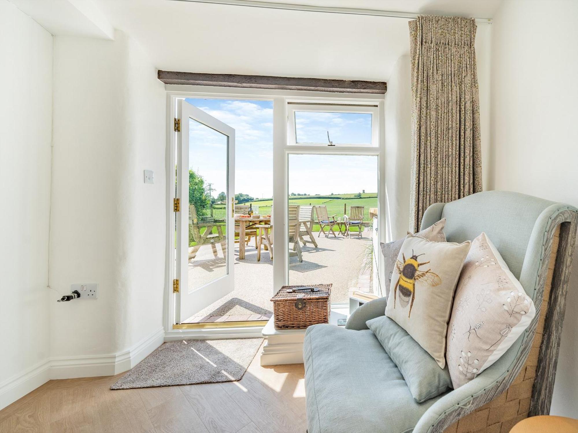 Rose Garden Cottage Heversham エクステリア 写真
